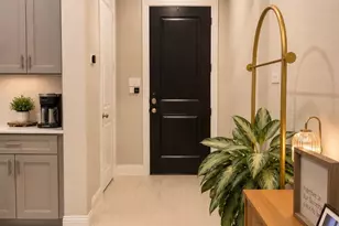 585 Hutchinson Ln, Lewisville, TX 75077 - Photo 2