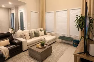 585 Hutchinson Ln, Lewisville, TX 75077 - Photo 4