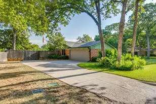 409 Brian Dr, Keller, TX 76248 - Photo 2