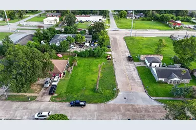 8501 Tidwell Road, Houston, TX 77028 - Photo 14