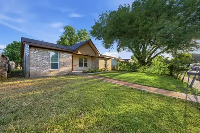 10124 Shayna Drive, Dallas, TX 75217 - Photo 4