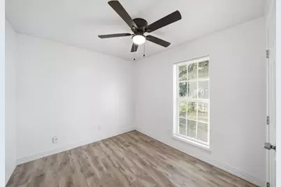 10124 Shayna Drive, Dallas, TX 75217 - Photo 10