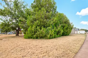 2168 Westview Dr, Abilene, TX 79603 - Photo 2