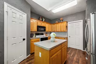 6920 Cold Water Canyon Rd, Fort Worth, TX 76132 - Photo 12