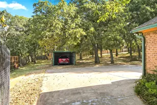 244 Moore Rd, Burleson, TX 76028 - Photo 28