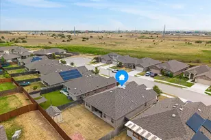 14437 Leadrope Cir, Fort Worth, TX 76052 - Photo 8