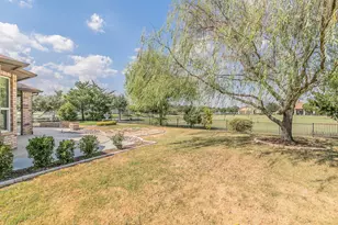 8701 Freeport Dr, Denton, TX 76207 - Photo 32
