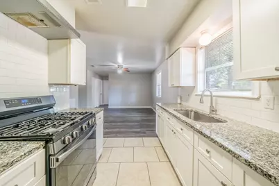 4646 Ridgepoint Drive, Dallas, TX 75211 - Photo 8