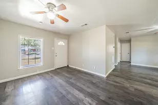 4646 Ridgepoint Dr, Dallas, TX 75211 - Photo 10