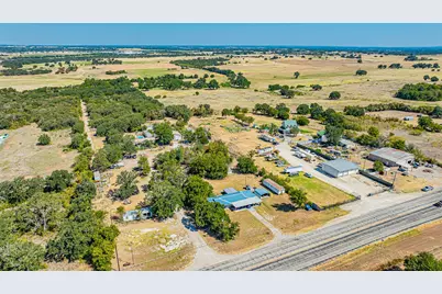 3227 E Washington Street, Stephenville, TX 76401 - Photo 10