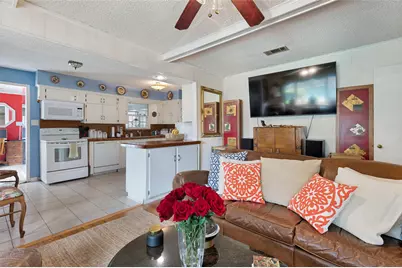 112 W Ireland Drive, Irving, TX 75062 - Photo 8
