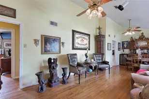 112 W Ireland Dr, Irving, TX 75062 - Photo 4
