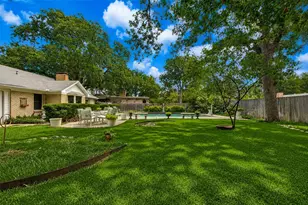 112 W Ireland Dr, Irving, TX 75062 - Photo 16