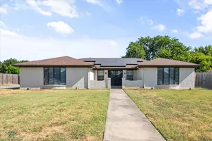 108 Haywood Dr, Benbrook, TX 76126 - Photo 1