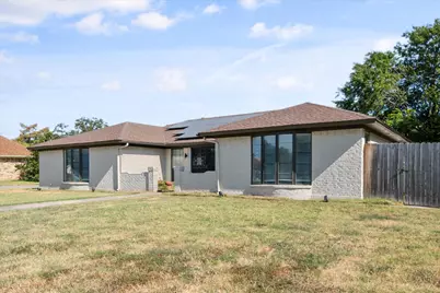 108 Haywood Drive, Benbrook, TX 76126 - Photo 2