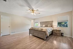 108 Haywood Dr, Benbrook, TX 76126 - Photo 20