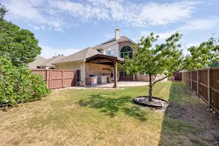 321 Andre Dr, Irving, TX 75063 - Photo 38