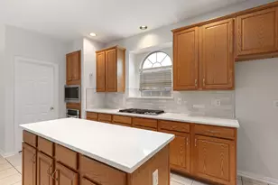 321 Andre Dr, Irving, TX 75063 - Photo 20