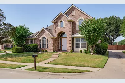 321 Andre Drive, Irving, TX 75063 - Photo 2