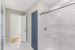 6738 Eastridge Dr, Dallas, TX 75231 - Photo 16