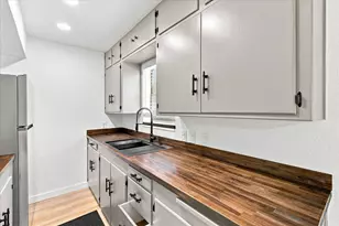 1900 Sutter St, Fort Worth, TX 76107 - Photo 2