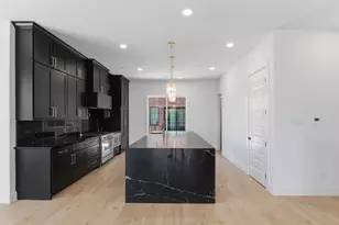 400 Vista Buena Trl, Fort Worth, TX 76111 - Photo 22