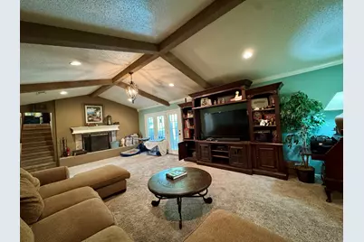 1013 Overhill Drive, Bedford, TX 76022 - Photo 14