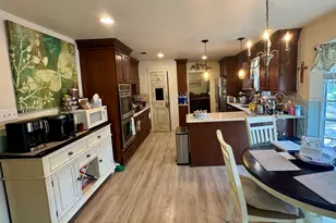 1013 Overhill Dr, Bedford, TX 76022 - Photo 12
