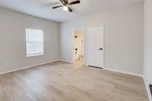 1213 College St, Grand Prairie, TX 75050 - Photo 12
