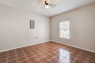 1213 College St, Grand Prairie, TX 75050 - Photo 8