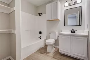 1213 College St, Grand Prairie, TX 75050 - Photo 18