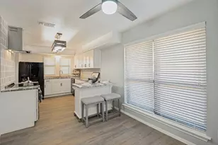 2213 Trinity Springs Dr, Carrollton, TX 75007 - Photo 14