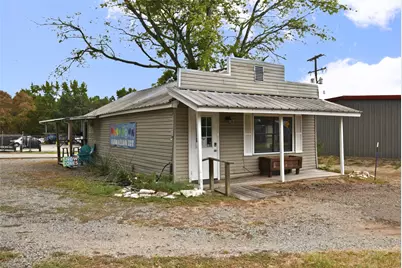 415 W Bermuda Street, Quitman, TX 75783 - Photo 2