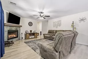 4100 Peak Rd, Granbury, TX 76048 - Photo 10