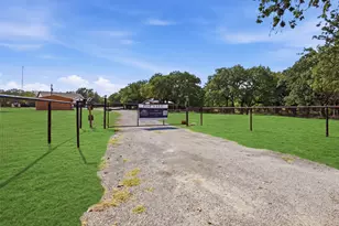 4100 Peak Rd, Granbury, TX 76048 - Photo 4