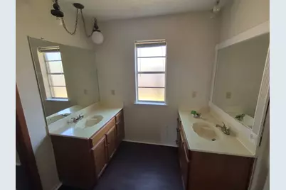 5541 Wood View Street, North Richland Hills, TX 76180 - Photo 10