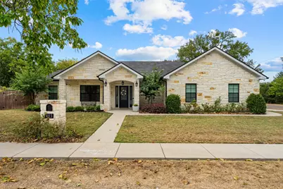403 S Adams Street, McGregor, TX 76657 - Photo 1
