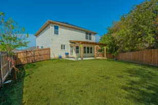 1997 Courtside Dr, Dallas, TX 75051 - Photo 26