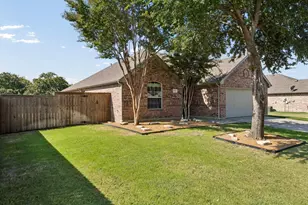 3704 Redwood Cir, Melissa, TX 75454 - Photo 2