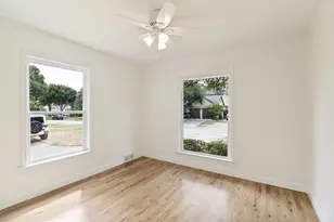 6109 Ellsworth Ave, Dallas, TX 75214 - Photo 14