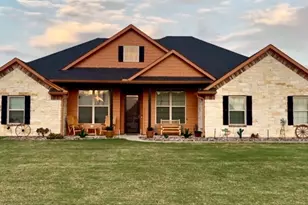 410 Water Fall Ln, Nevada, TX 75173 - Photo 1