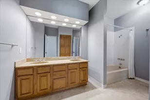 1300 Cantor Dr, Arlington, TX 76011 - Photo 14