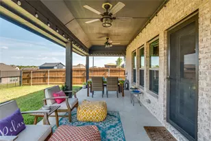 4601 Massey Mdws Wy, Midlothian, TX 76065 - Photo 4