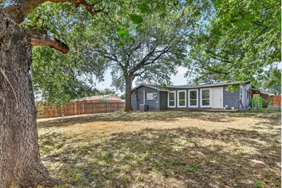 1325 Cloverdale Drive, Fort Worth, TX 76134 - Photo 14