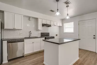 1421 5th Avenue, Fort Worth, TX 76104 - Photo 10