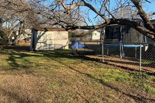 1506 Alamo Dr, Granbury, TX 76048 - Photo 2