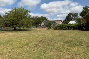 407 Julius St, Riesel, TX 76682 - Photo 6