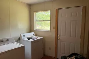 407 Julius St, Riesel, TX 76682 - Photo 4