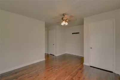 1100 Wade Hampton Street, Benbrook, TX 76126 - Photo 24