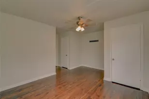1100 Wade Hampton St, Benbrook, TX 76126 - Photo 24